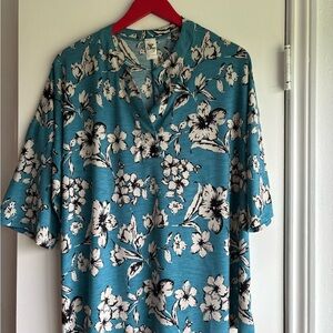Sew In Love Teal Floral Wrinkle Free Shirt Blouse